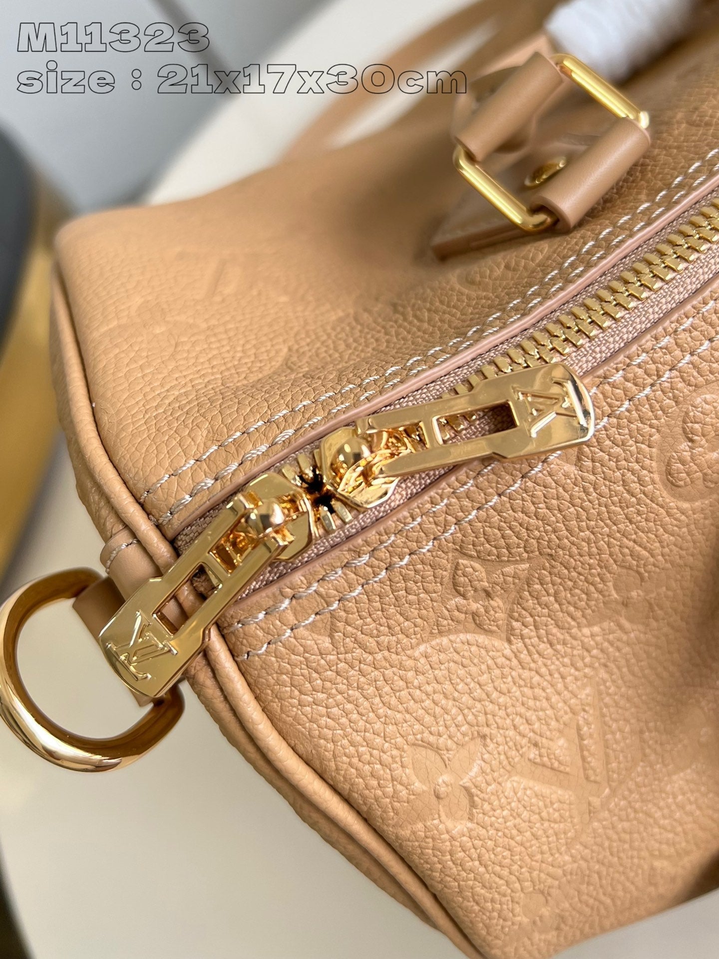 CUIR DE VACHE SPEEDY SOFT 30 ARIZONA BEIGE MONOGRAMME EMPREINTE