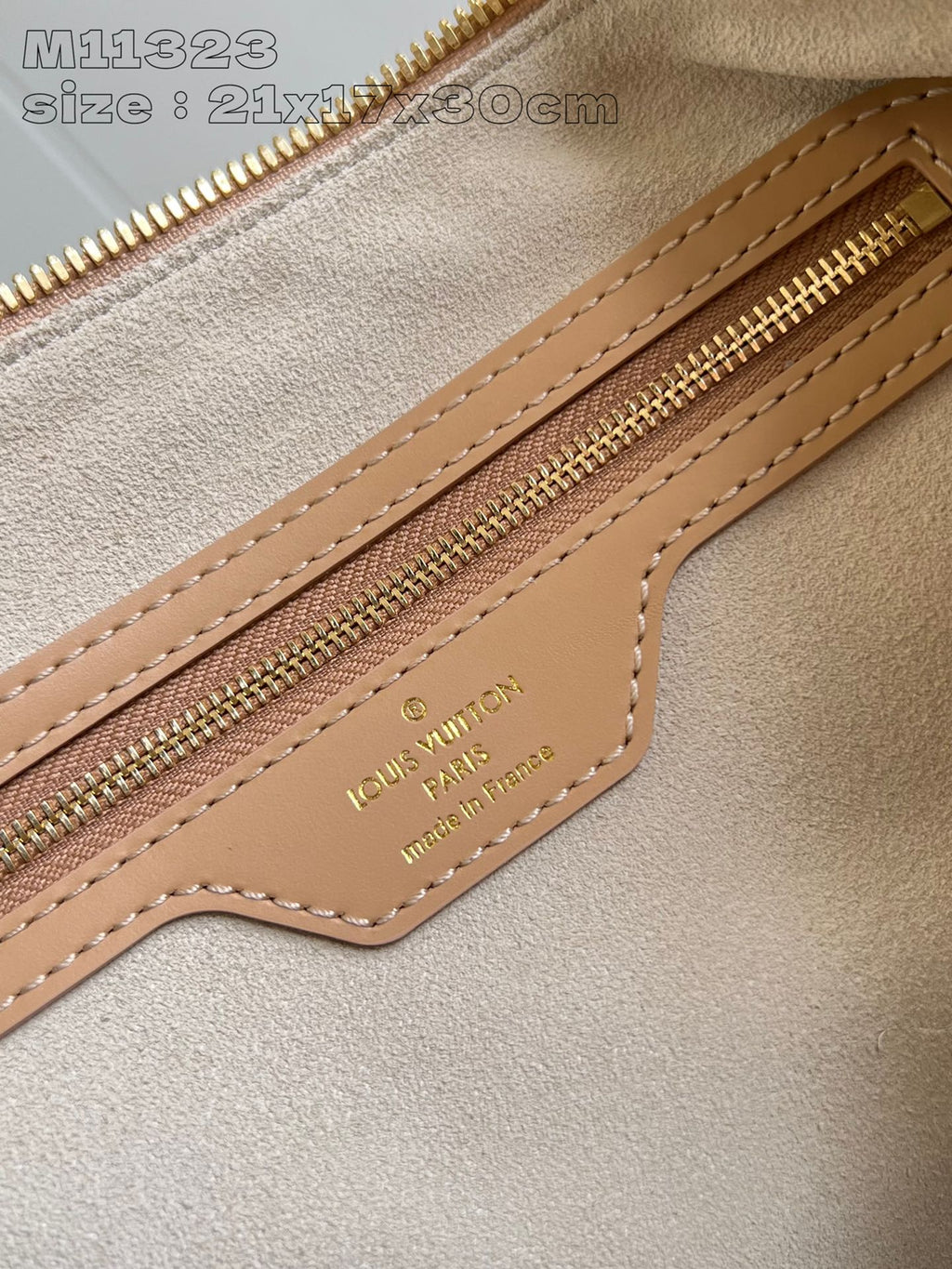 CUIR DE VACHE SPEEDY SOFT 30 ARIZONA BEIGE MONOGRAMME EMPREINTE