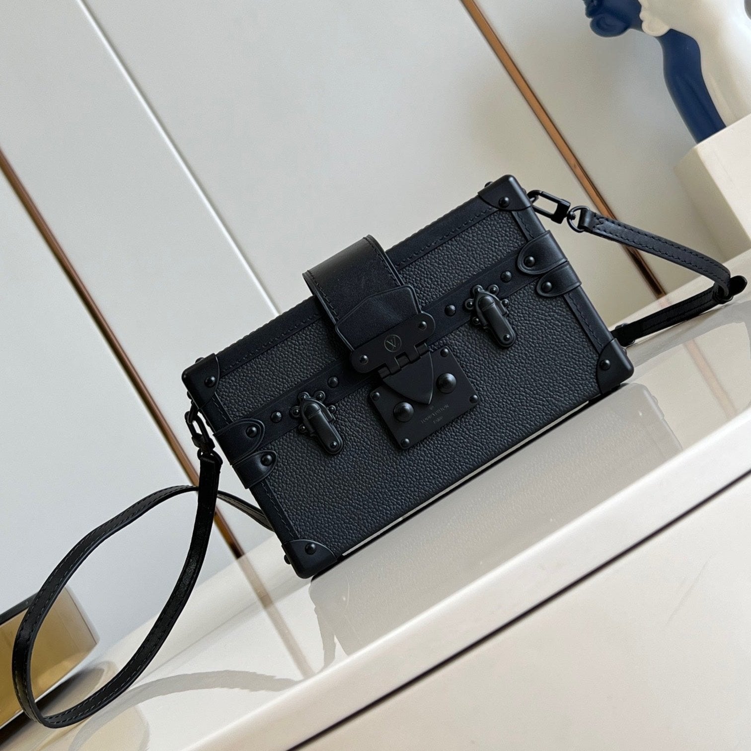 LV PETITE MALLE 20 EN CUIR DE VEAU NOIR 