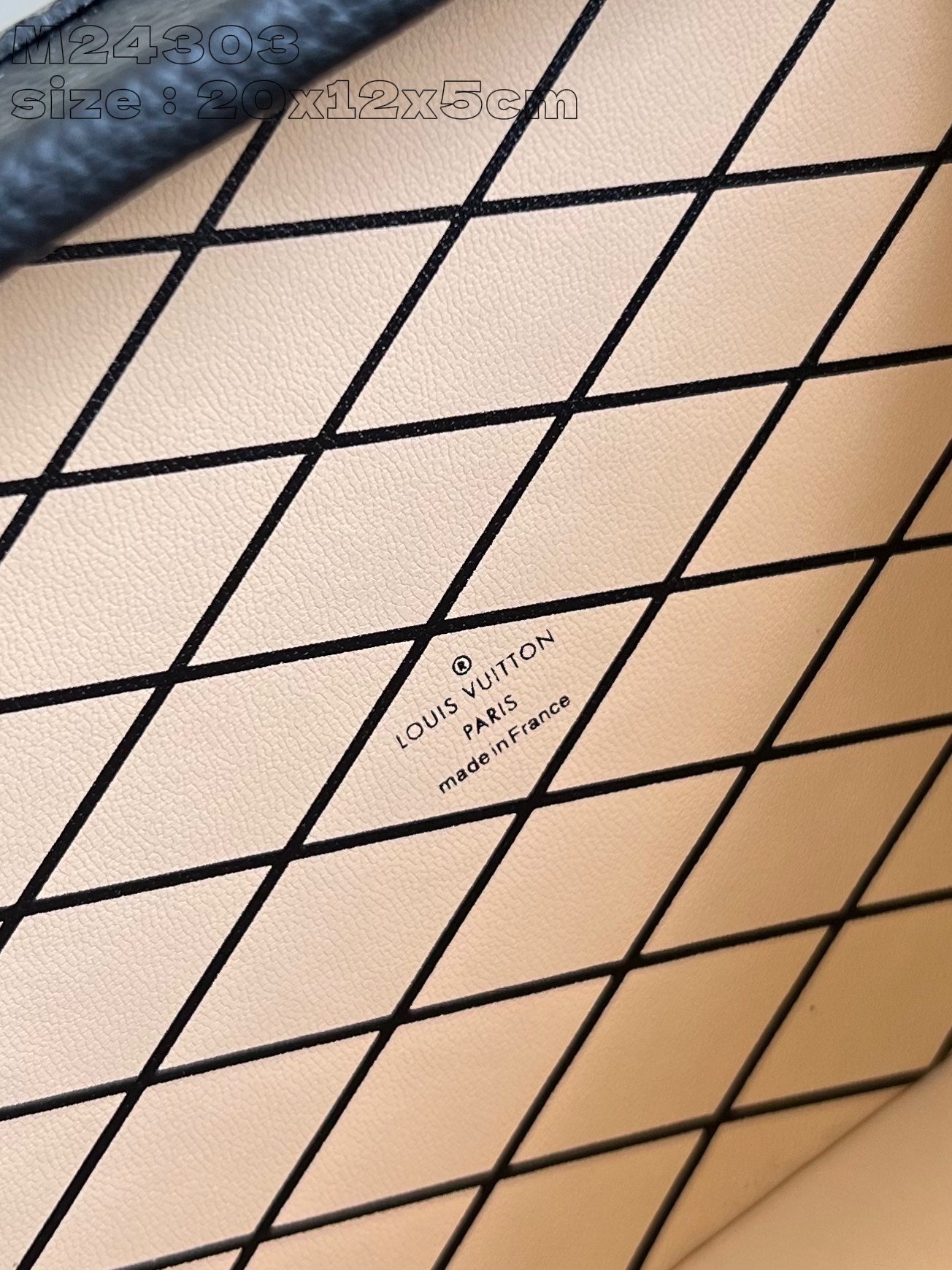 LV PETITE MALLE 20 EN CUIR DE VEAU NOIR 