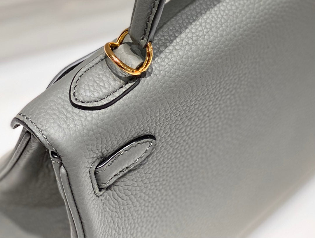 HM KELLY 32CM CUIR TOGO GRIS QUINCAILLERIE DORÉ
