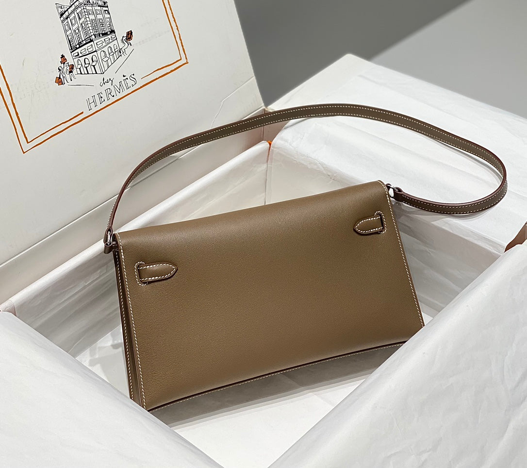 HM ケリーエラン 27cm ブラウン レザー ショーツ