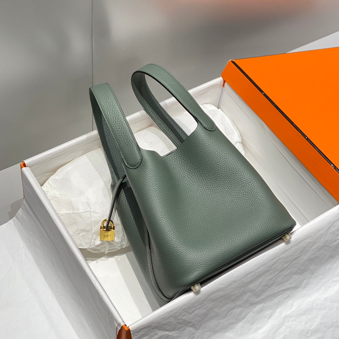PICOTIN LOCK GRASS GREEN TOGO CUIR QUINCAILLERIE OR