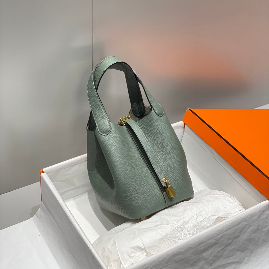 PICOTIN LOCK GRASS GREEN TOGO CUIR QUINCAILLERIE OR