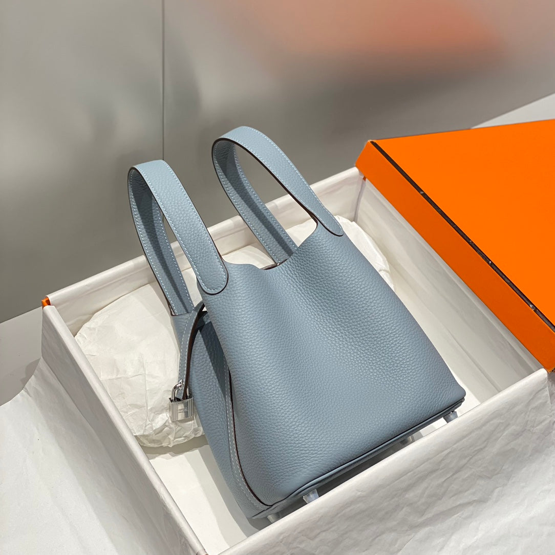 PICOTIN LOCK BLEU CIEL CLAIR TOGO CUIR QUINCAILLERIE ARGENTÉE