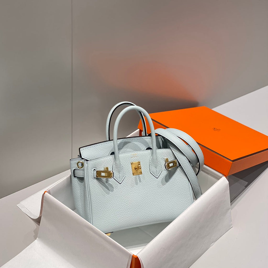 Sac HM Birkin 20 cm en cuir Togo bleu pâle et accastillage doré