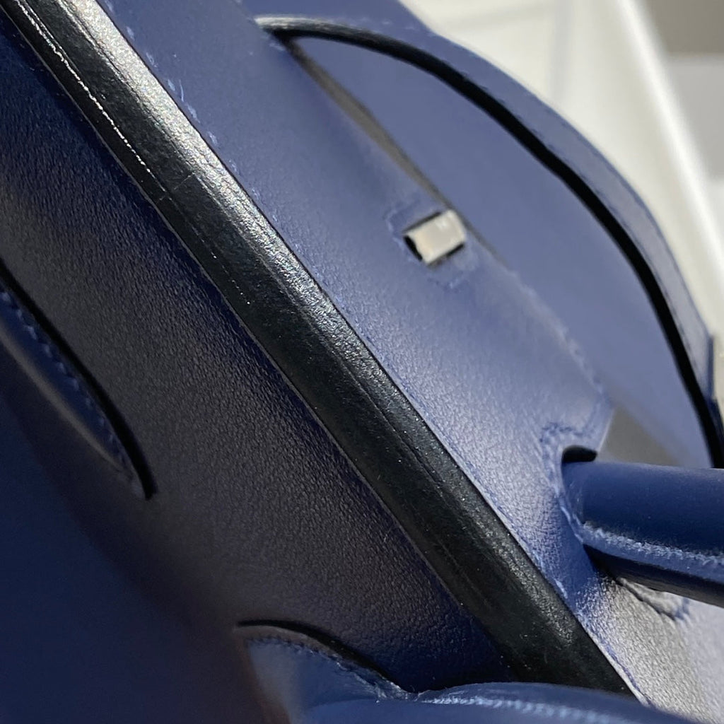 SAC À BANDOULIÈRE HM BIRKIN 29 CM EN CUIR SWIFT BLEU PROFOND ET QUINCAILLERIE ARGENTÉE