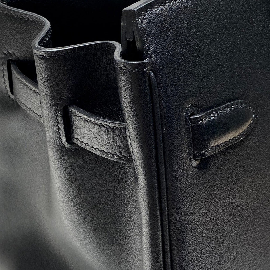 SAC À BANDOULIÈRE HM BIRKIN 29 CM EN CUIR NOIR SWIFT ET ACCESSOIRES ARGENTÉS