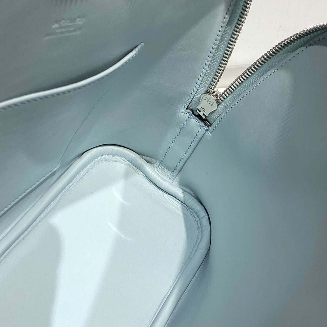 HM BOLIDE 25 CUIR EPSOM BLEU CLAIR QUINCAILLERIE ARGENTÉE 237433