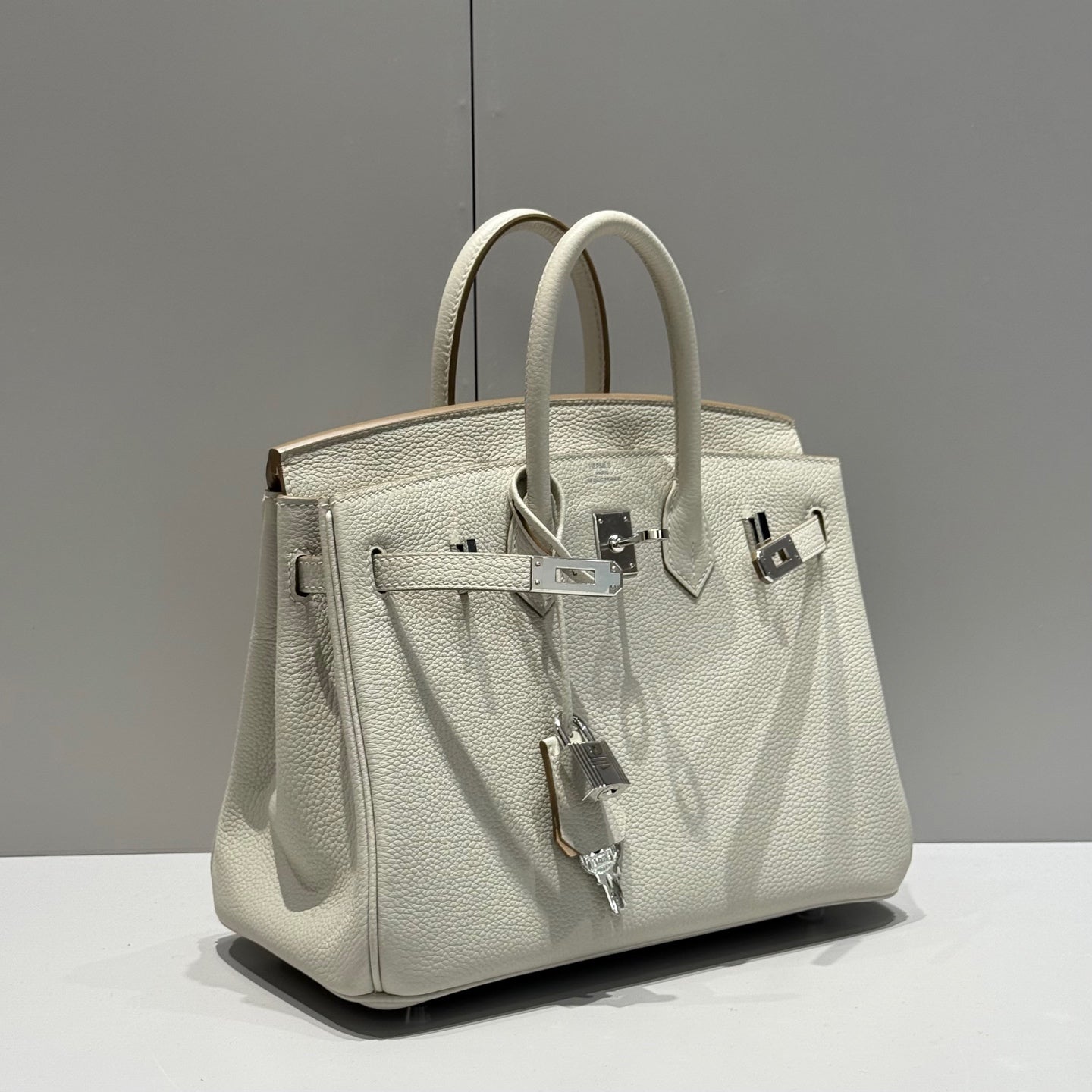 HM BIRKIN 25CM CUIR TOGO BLANC QUINCAILLERIE ARGENTÉE 237490