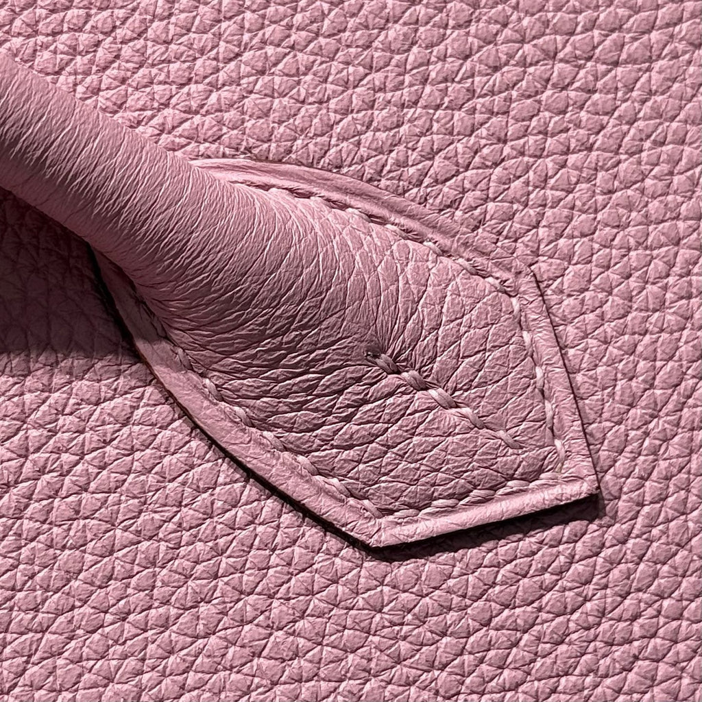 Sac HM Birkin 25 cm en cuir Togo rose pâle, accessoires argentés 237506