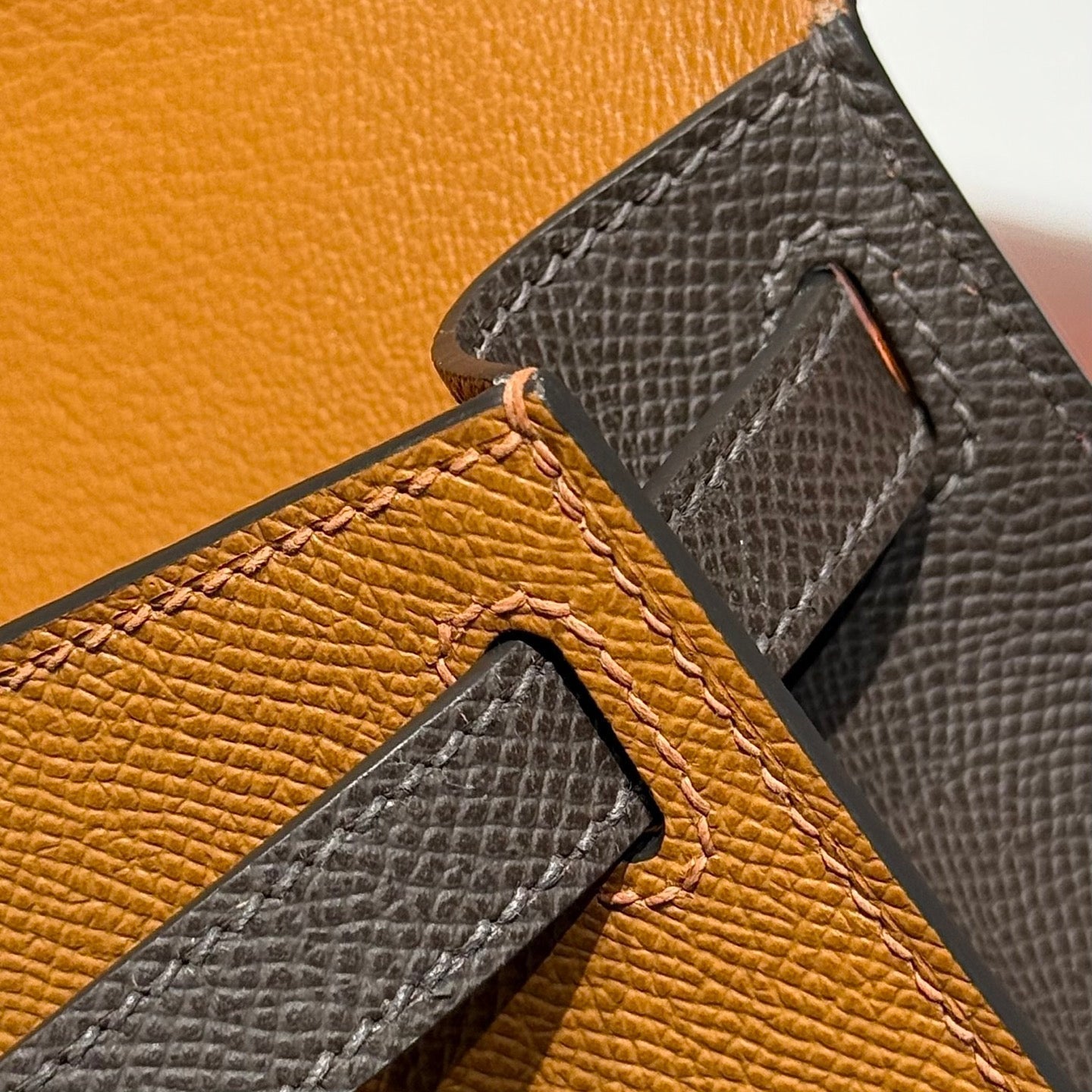 HM MINI KELLY 19 EPSOM MARRON DORÉ 243116