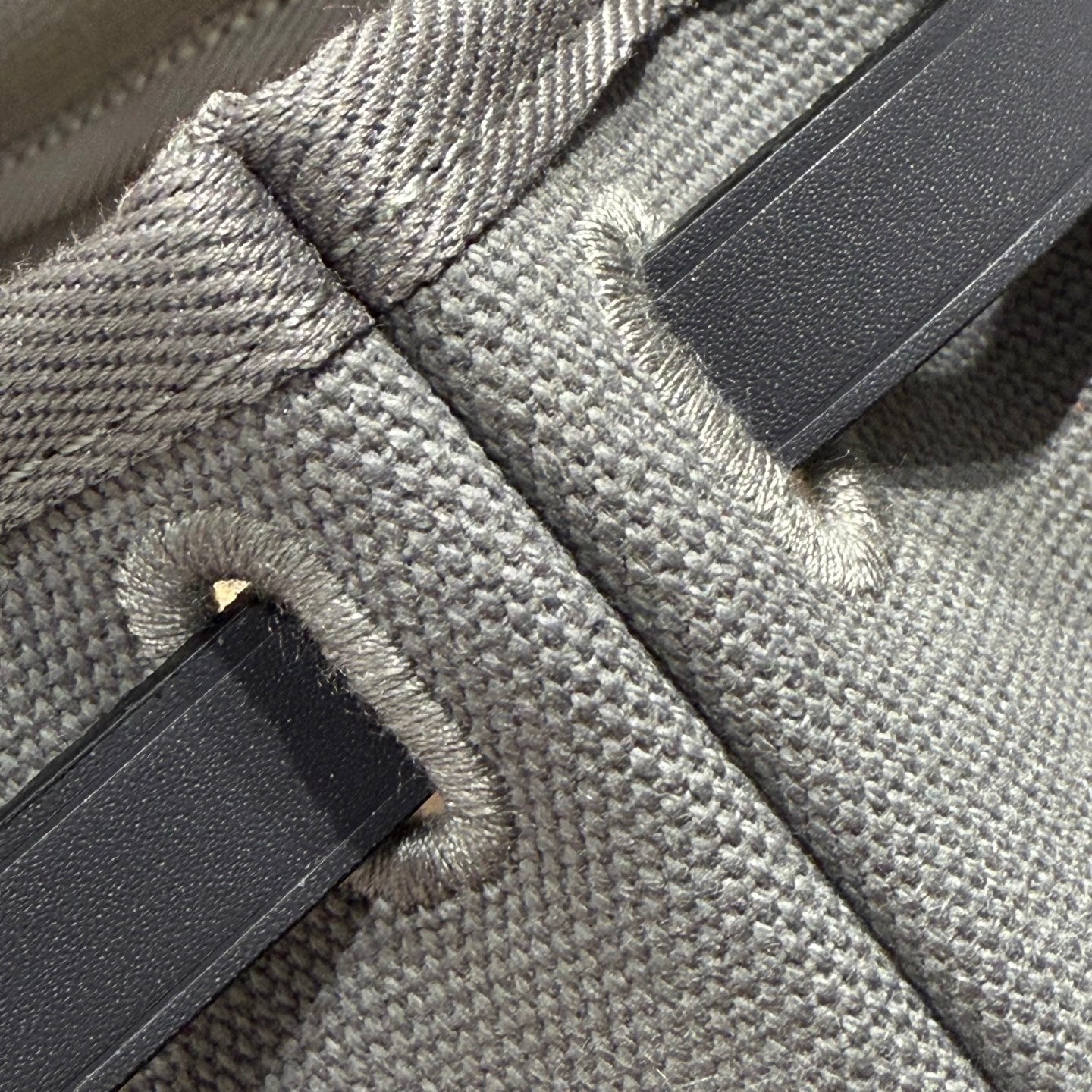 HM MINI HERBAG BOUCLE DORÉE 20 TOILE GRISE ET CUIR DE VACHE HUNTER 243270