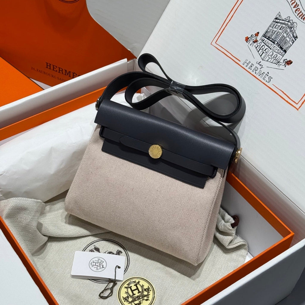 Sac à main HM Mini Herbbag avec boucle dorée, toile crème et cuir de vache Hunter, taille 20, 243275