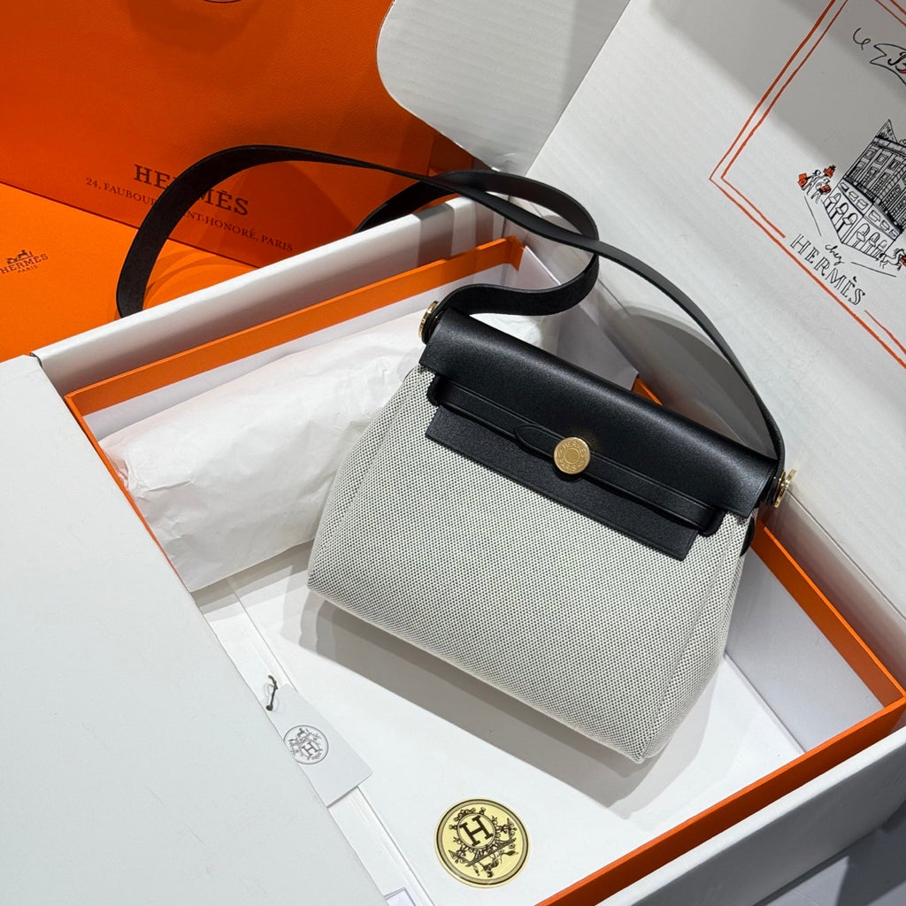 HM MINI HERBAG BOUCLE DORÉE 20 TOILE BLANCHE ÉCRU ET CUIR DE VACHE HUNTER 243226