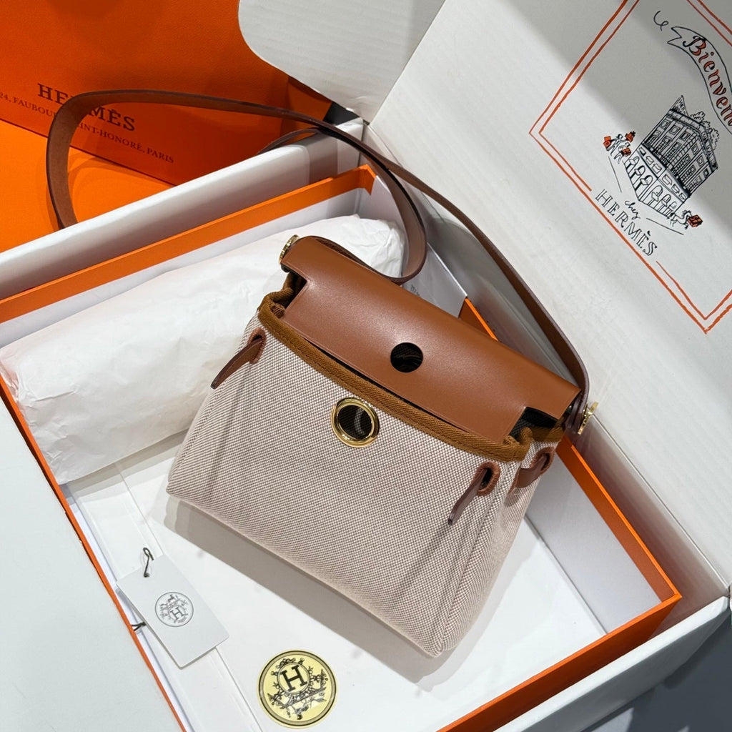 HM MINI HERBAG BOUCLE DORÉE 20 TOILE BEIGE ET CUIR DE VACHE HUNTER 243221
