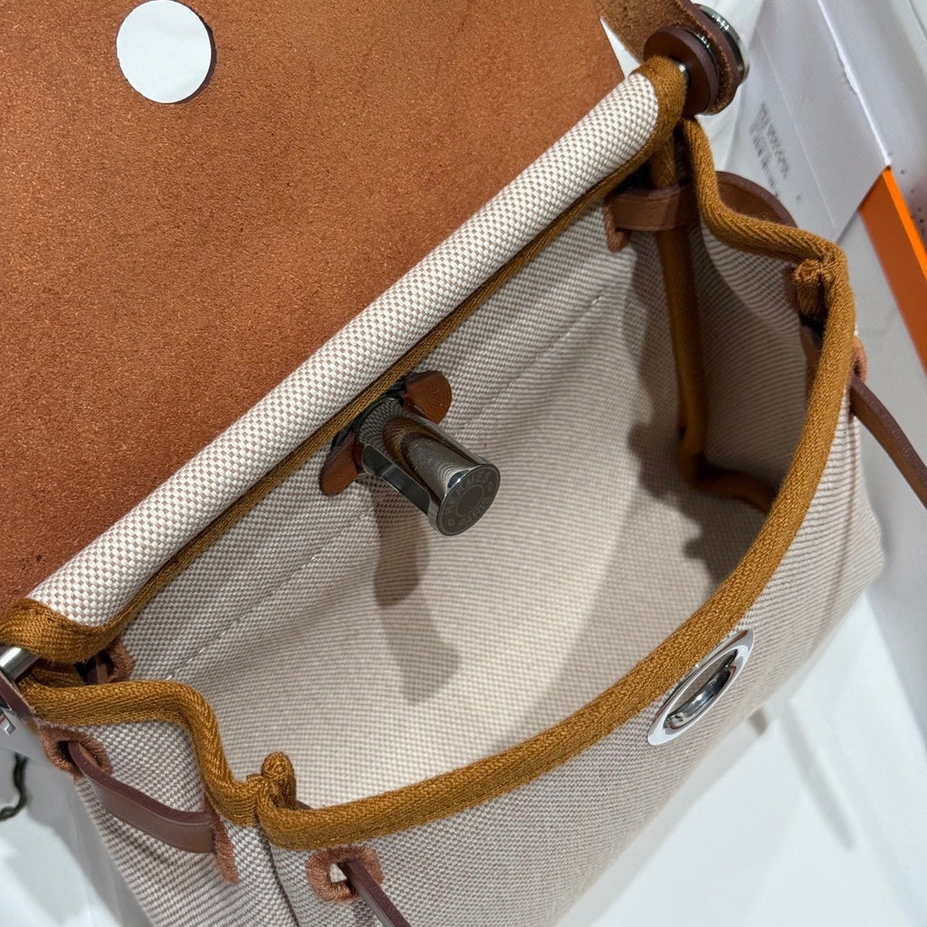 HM MINI HERBAG BOUCLE ARGENTÉE 20 TOILE BEIGE ET CUIR DE VACHE HUNTER 243216