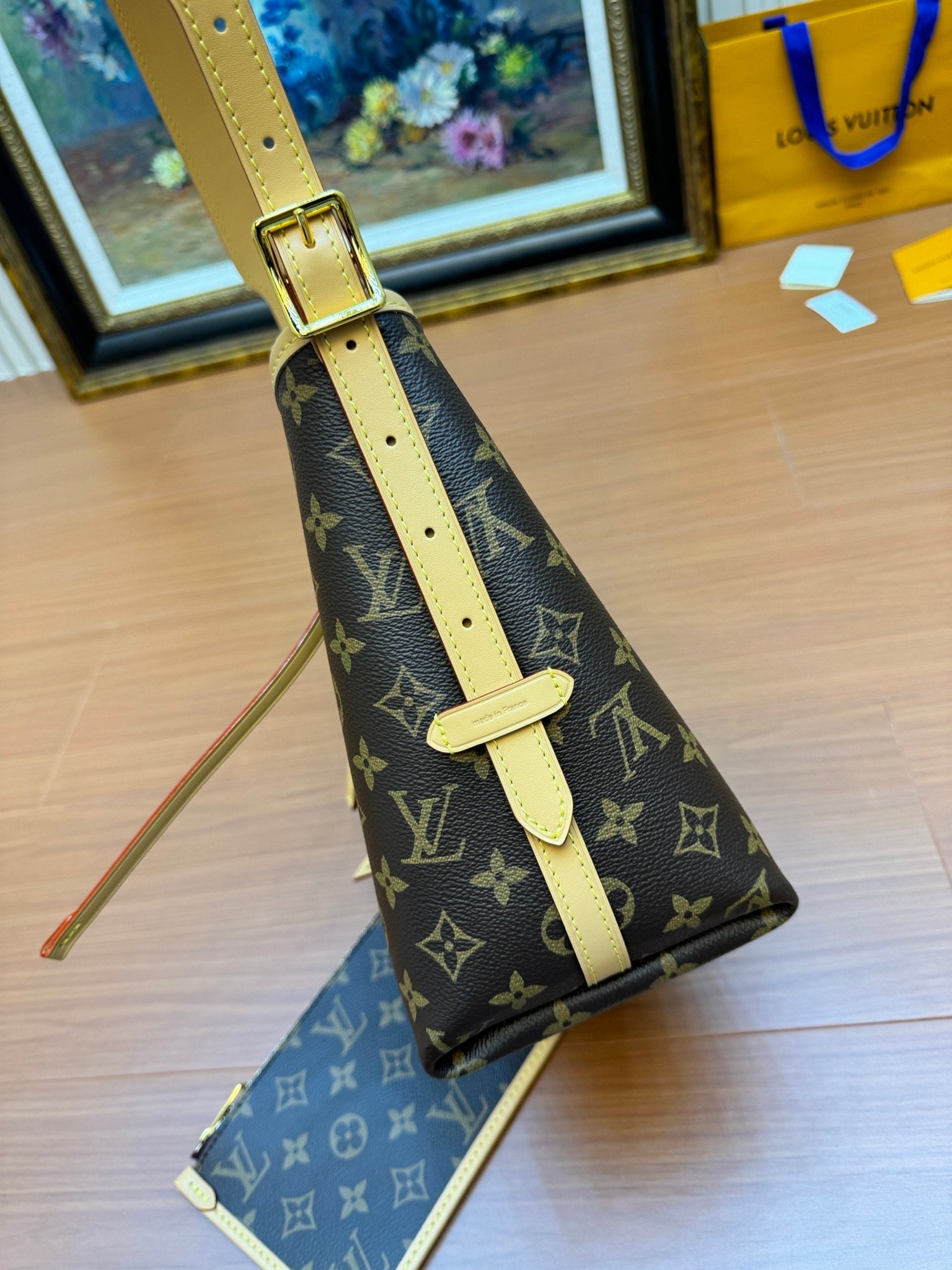 Sac fourre-tout LV PM 29 cm en toile monogrammée marron 206005