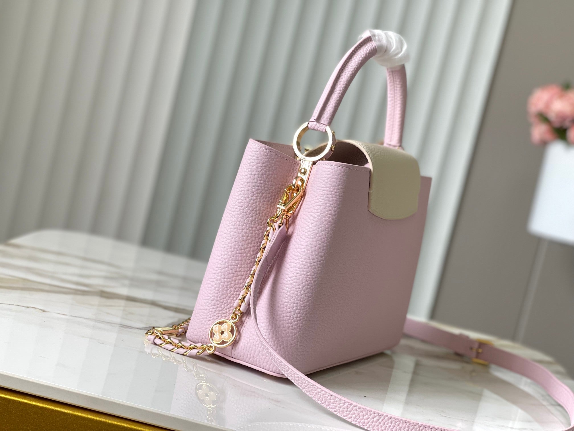 CAPUCINES MM 31,5 CUIR TAURILLON ROSE QUINCAILLERIE DORÉ