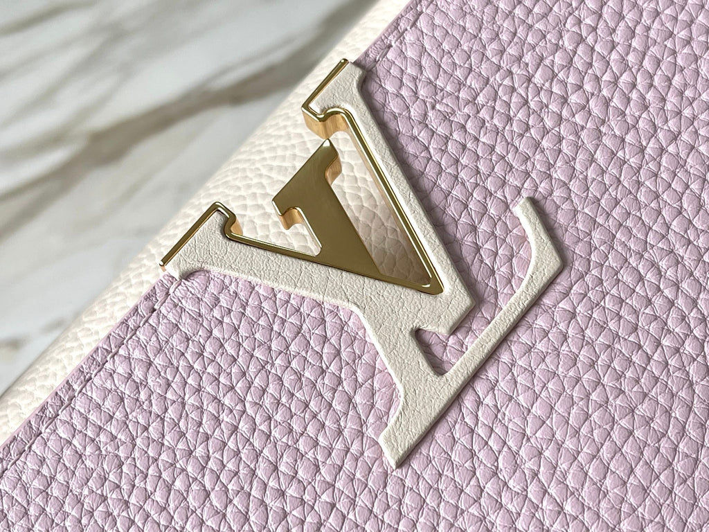 CAPUCINES MM 31.5 PINK TAURILLON LEATHER GOLD HARDWARE