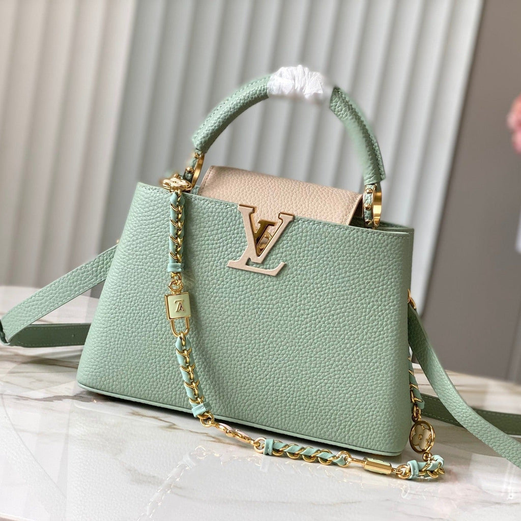 CAPUCINES BB 27 CUIR TAURILLON VERT BEIGE QUINCAILLERIE DORÉ