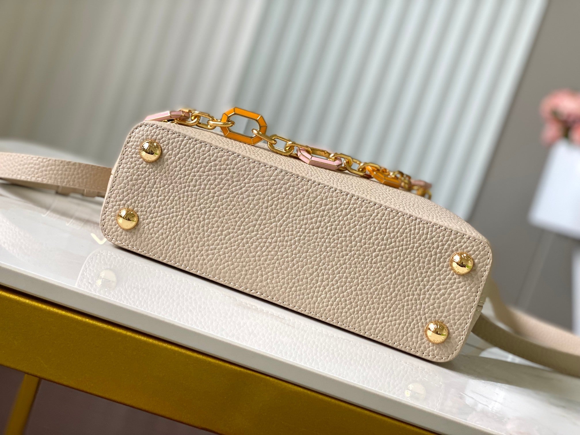 CAPUCINES BB 27CM CUIR TAURILLON BEIGE