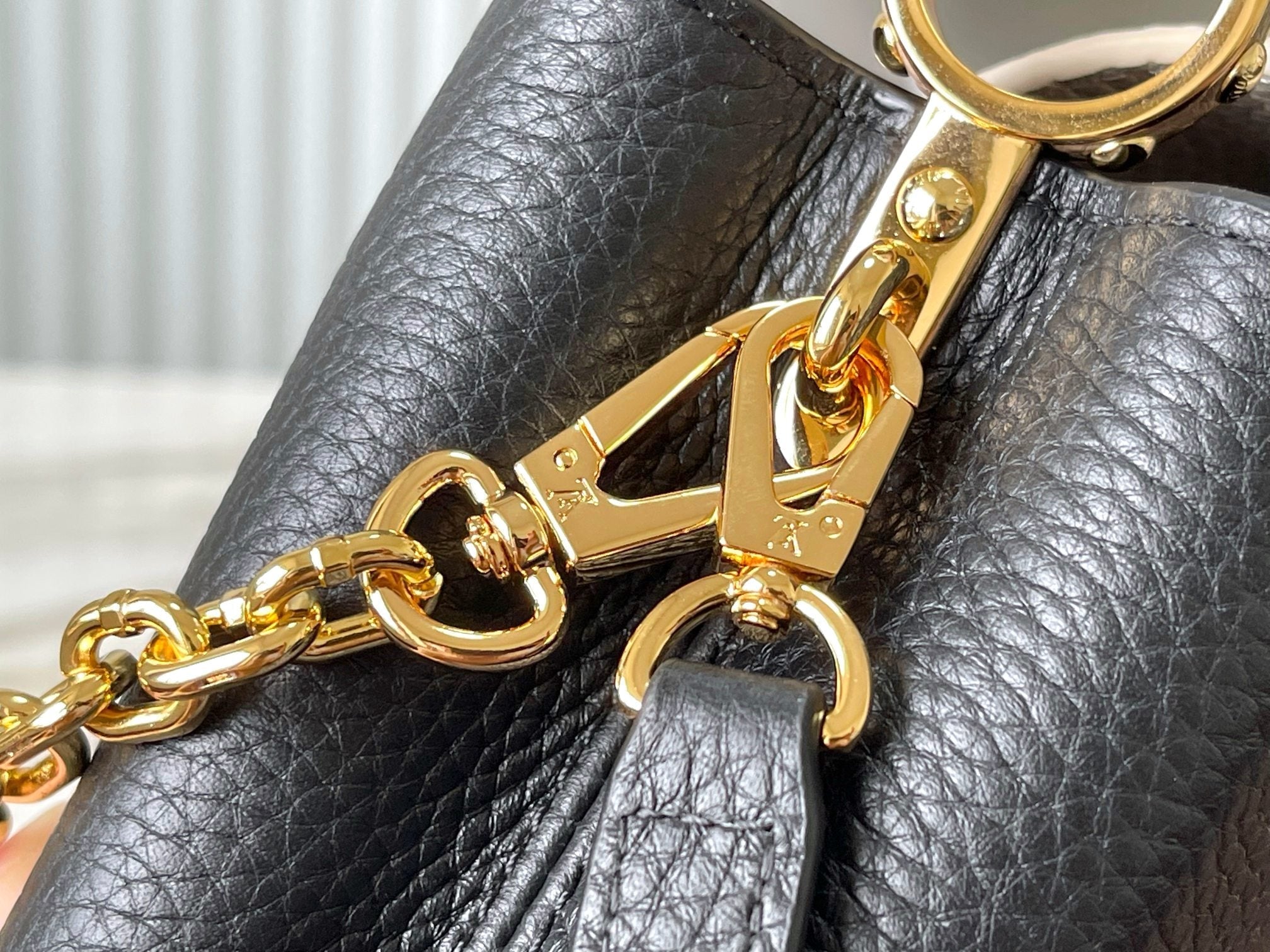 CAPUCINES MINI 21 EN NOIR MIX BLANC TAURILLON QUINCAILLERIE OR