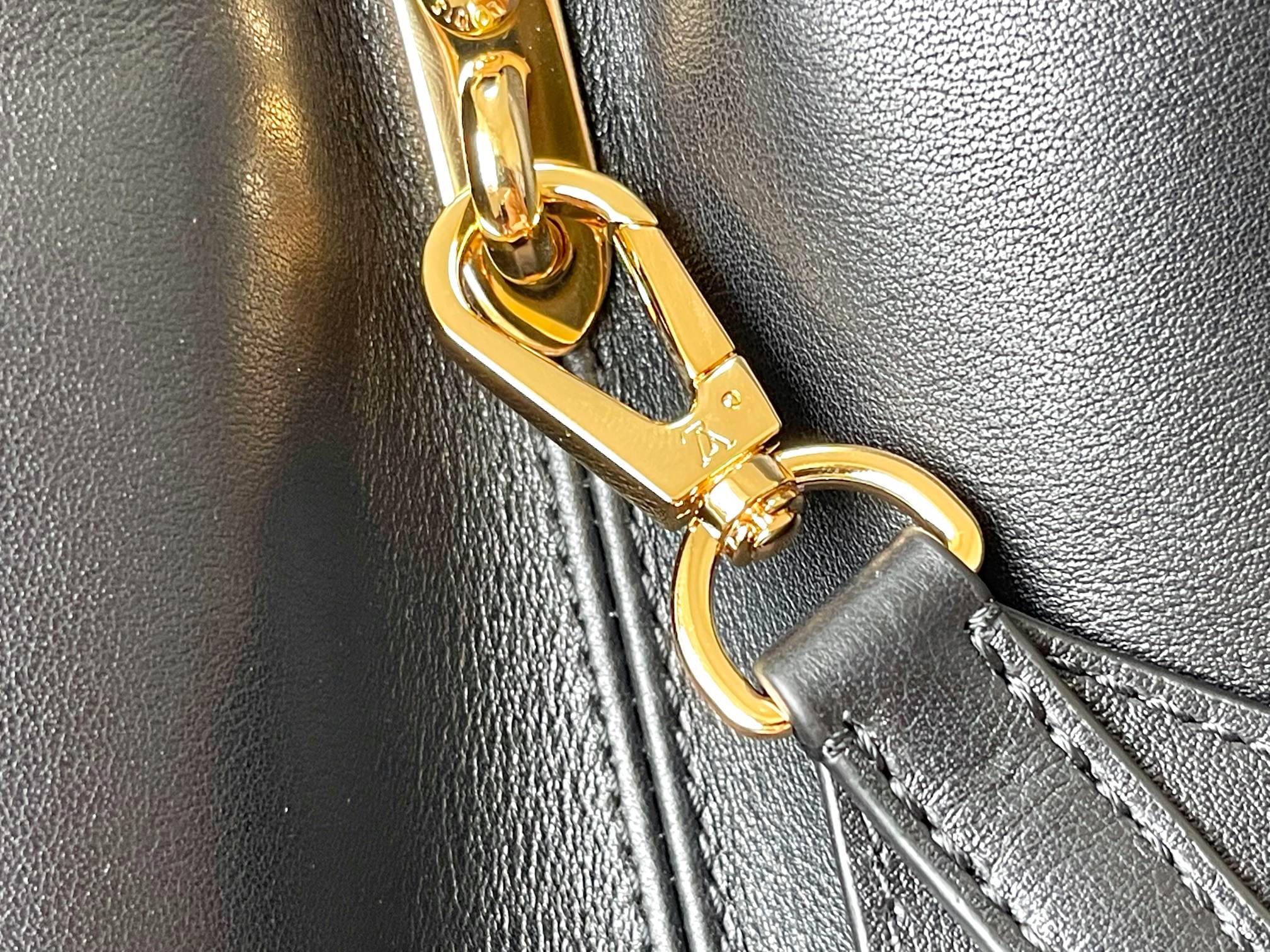 CAPUCINES GM 38CM CUIR TAURILLON NOIR