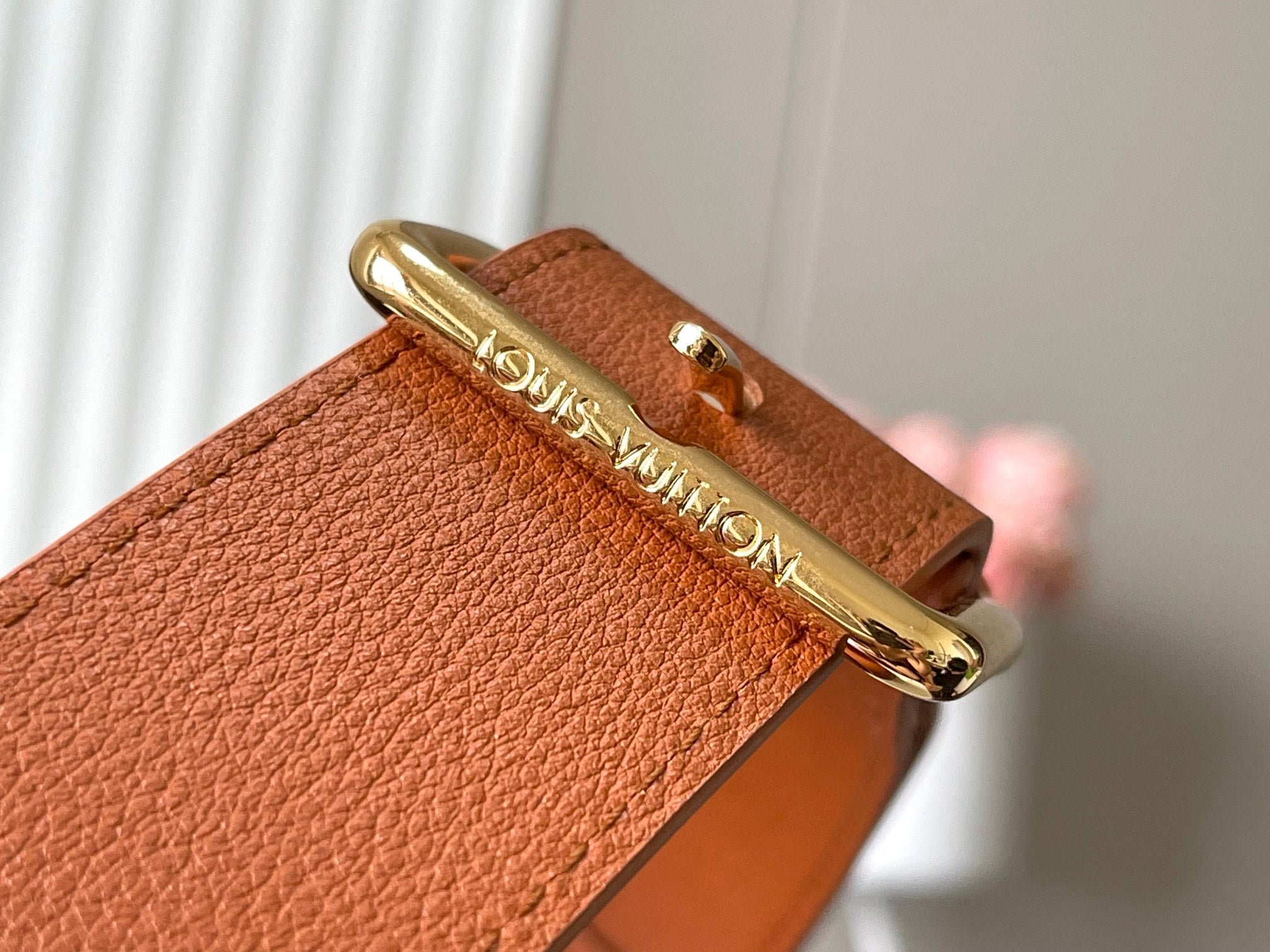 CAPUCINES GM 38CM CUIR TAURILLON MARRON ORANGE