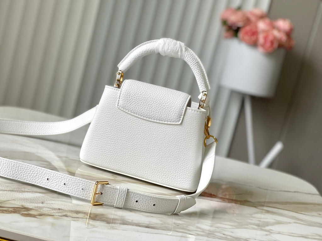 CAPUCINES MINI 21 EN QUINCAILLERIE OR TAURILLON BLANC