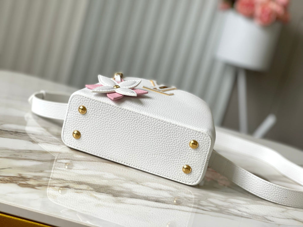 CAPUCINES MINI 21 EN QUINCAILLERIE OR TAURILLON BLANC