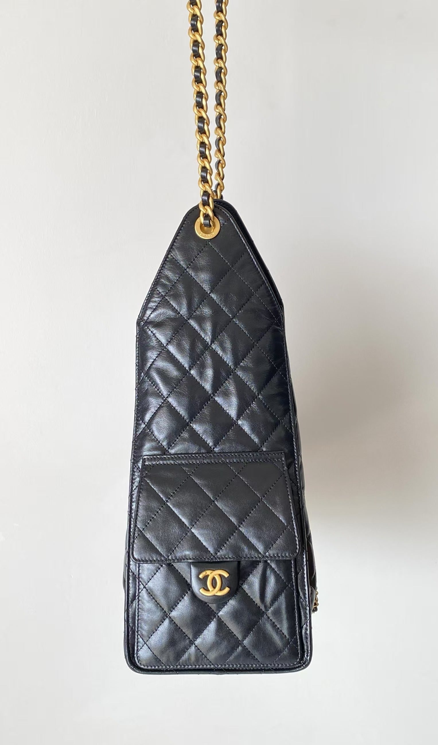 Sacs HOBO CC 25C 40 cm en cuir de veau noir