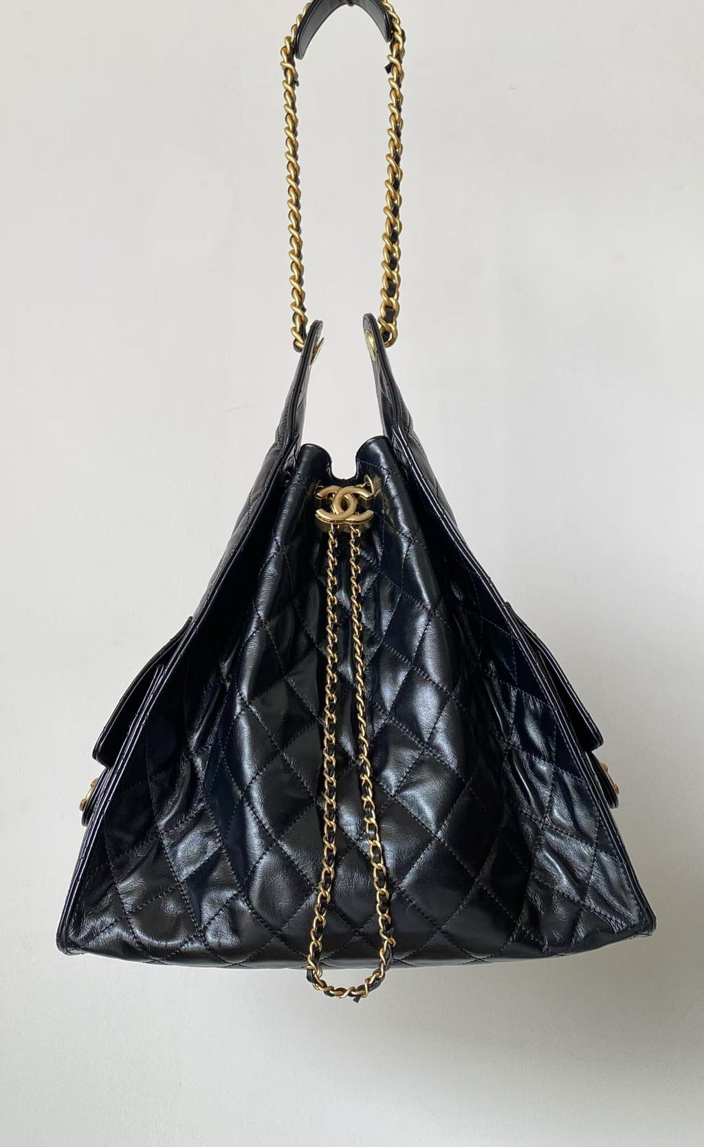 Sacs HOBO CC 25C 40 cm en cuir de veau noir