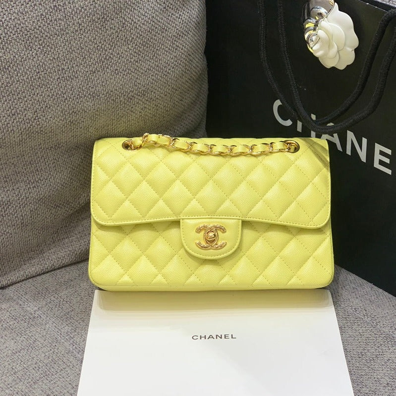 SMALL CLASSIC FLAP BAG 23CM YELLOW CAVIAR GOLD HARDWARE