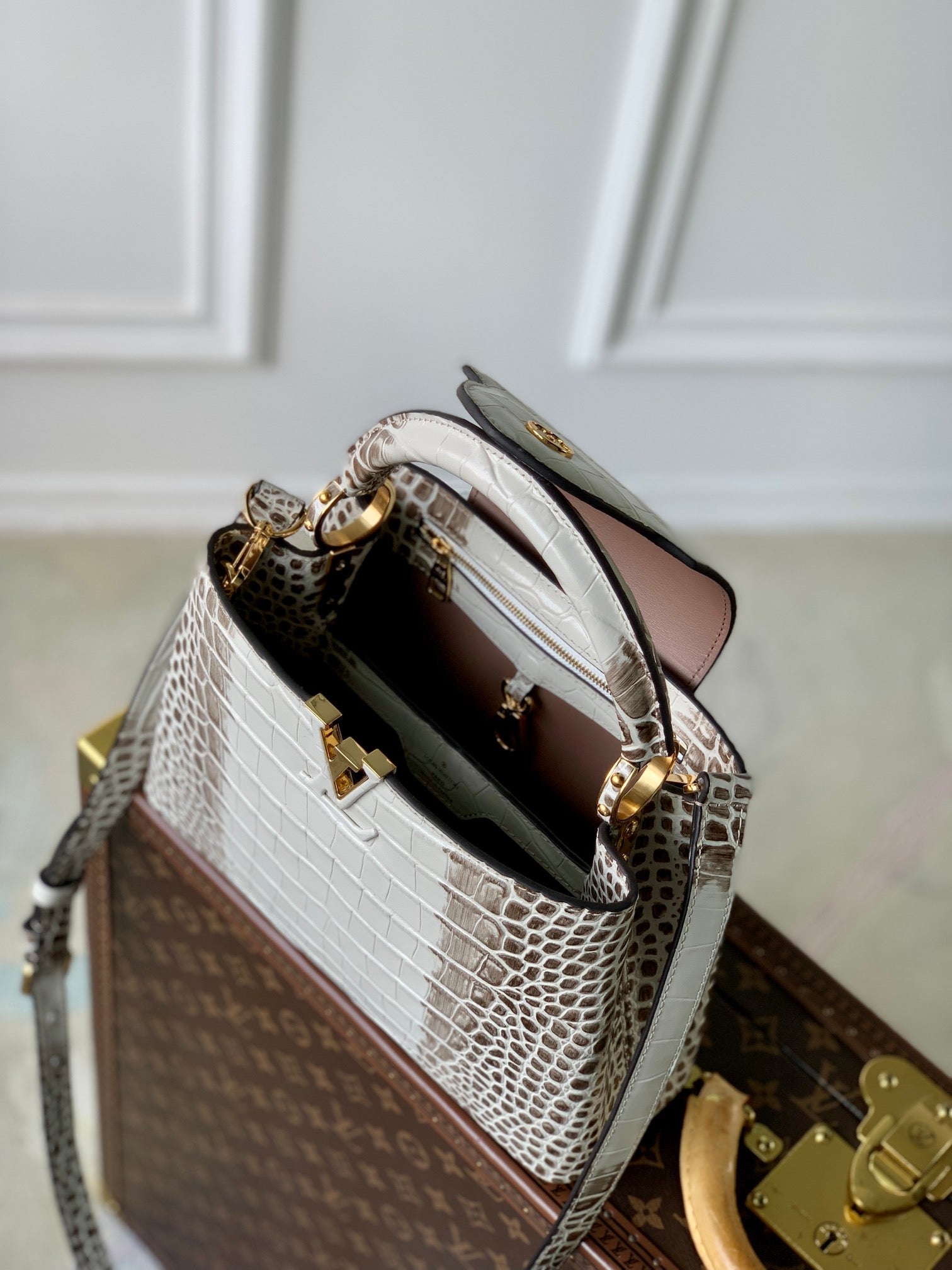 CAPUCINES BB 27 BLANC GRIS TAURILLON QUINCAILLERIE OR