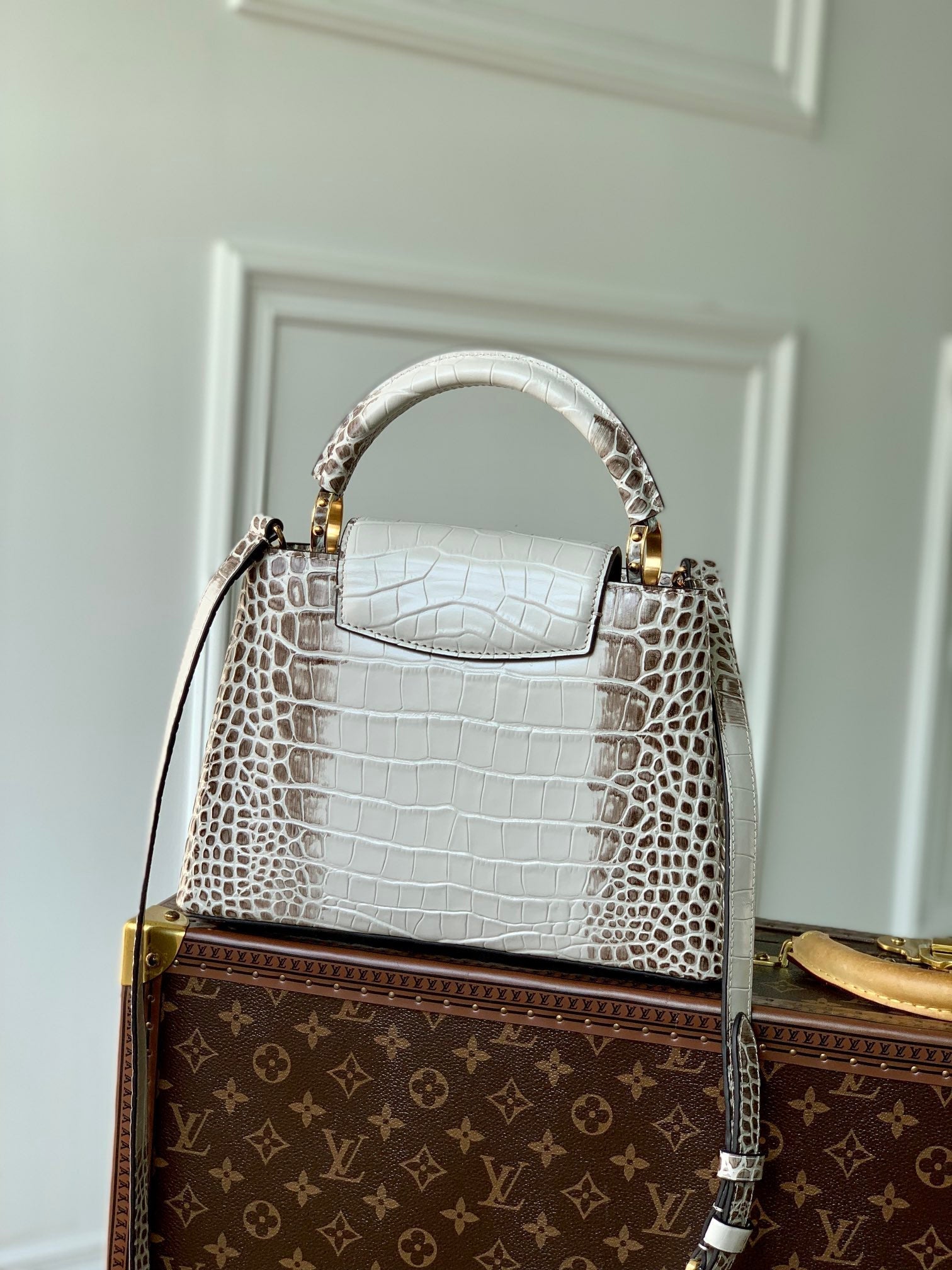 CAPUCINES BB 27 BLANC GRIS TAURILLON QUINCAILLERIE OR