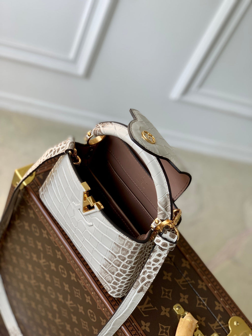 CAPUCINES MINI 21 BLANC GRIS CUIR DE VEAU EMBOSSÉ CROCODILE QUINCAILLERIE DORÉ