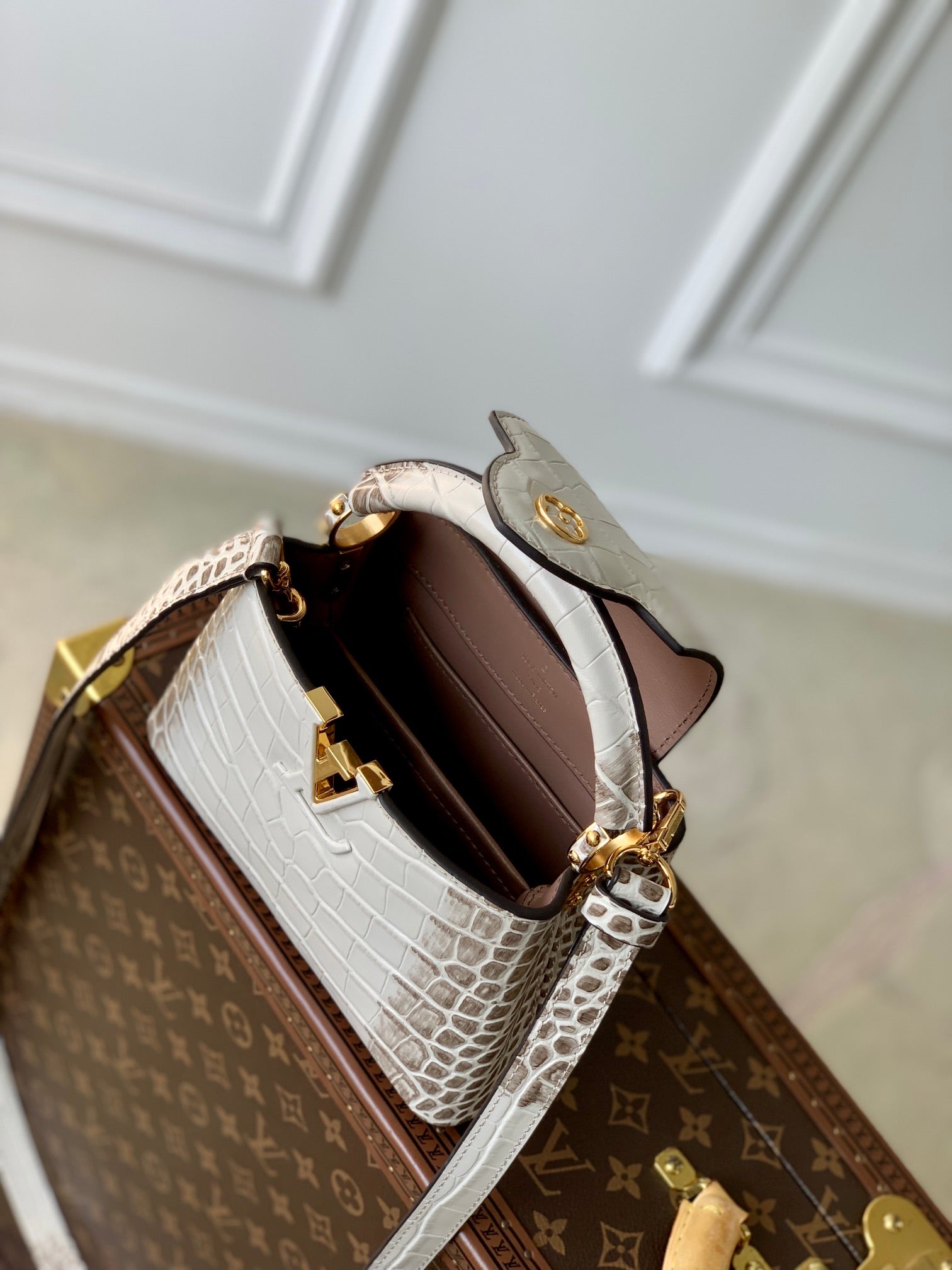 CAPUCINES MINI 21 BLANC GRIS CUIR DE VEAU EMBOSSÉ CROCODILE QUINCAILLERIE DORÉ