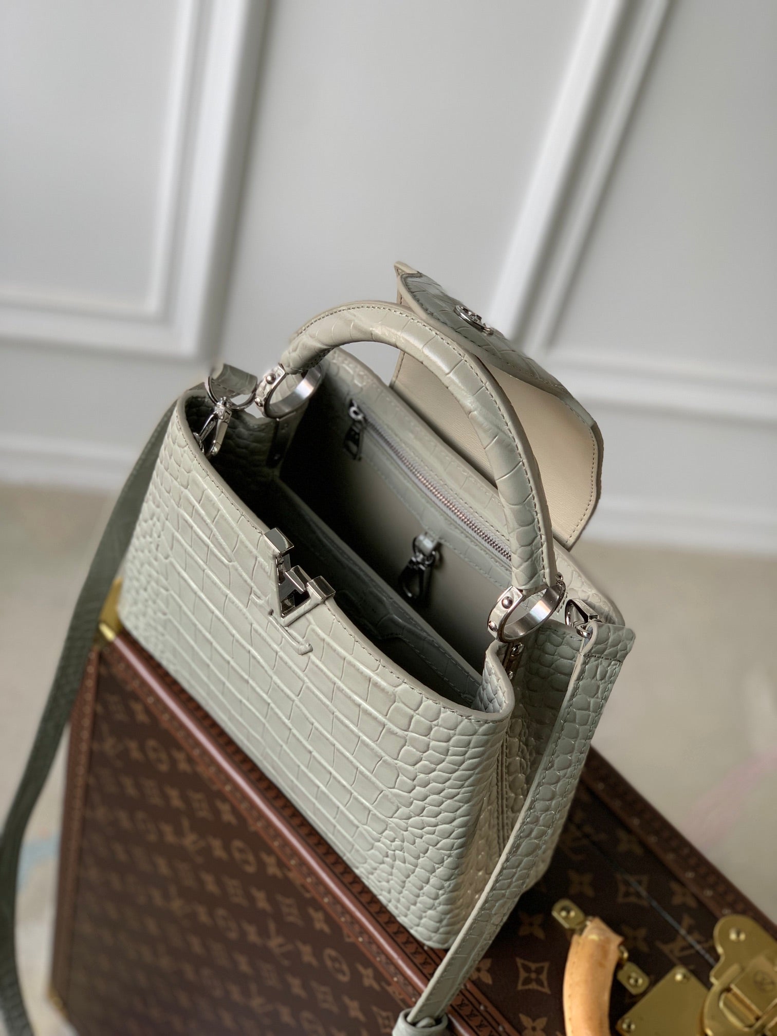 CAPUCINES BB 27 GRIS TAURILLON ARGENT QUINCAILLERIE
