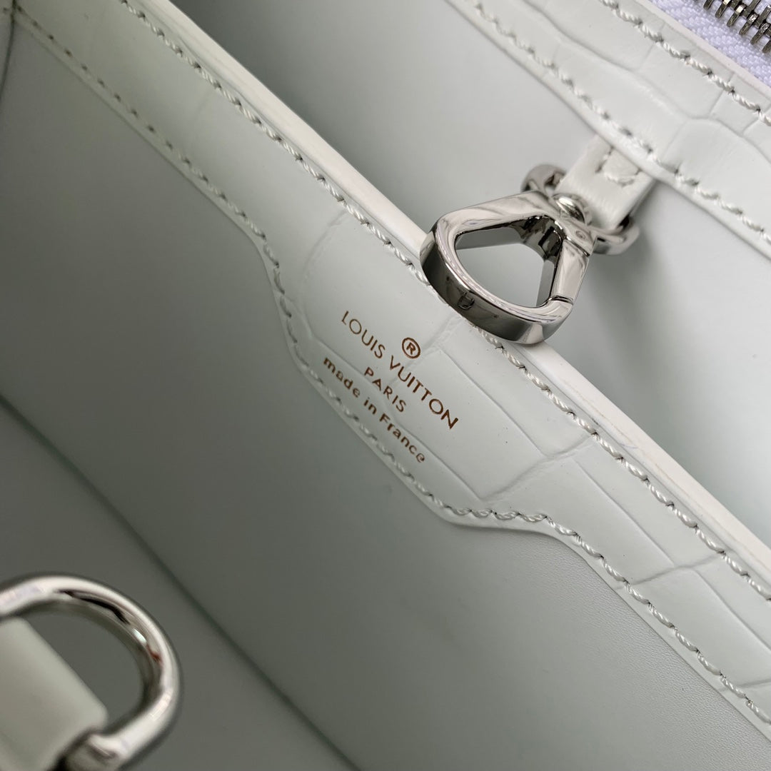 CAPUCINES BB 27 BLANC TAURILLON QUINCAILLERIE ARGENT