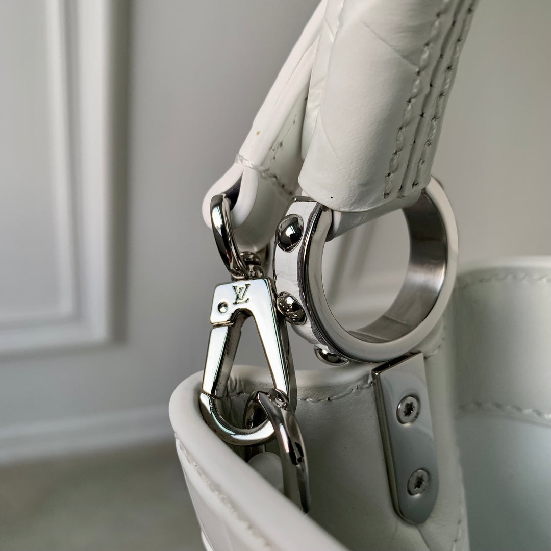 CAPUCINES MINI 21 CUIR DE VEAU BLANC EMBOSSÉ CROCODILE ACIER ARGENTÉ