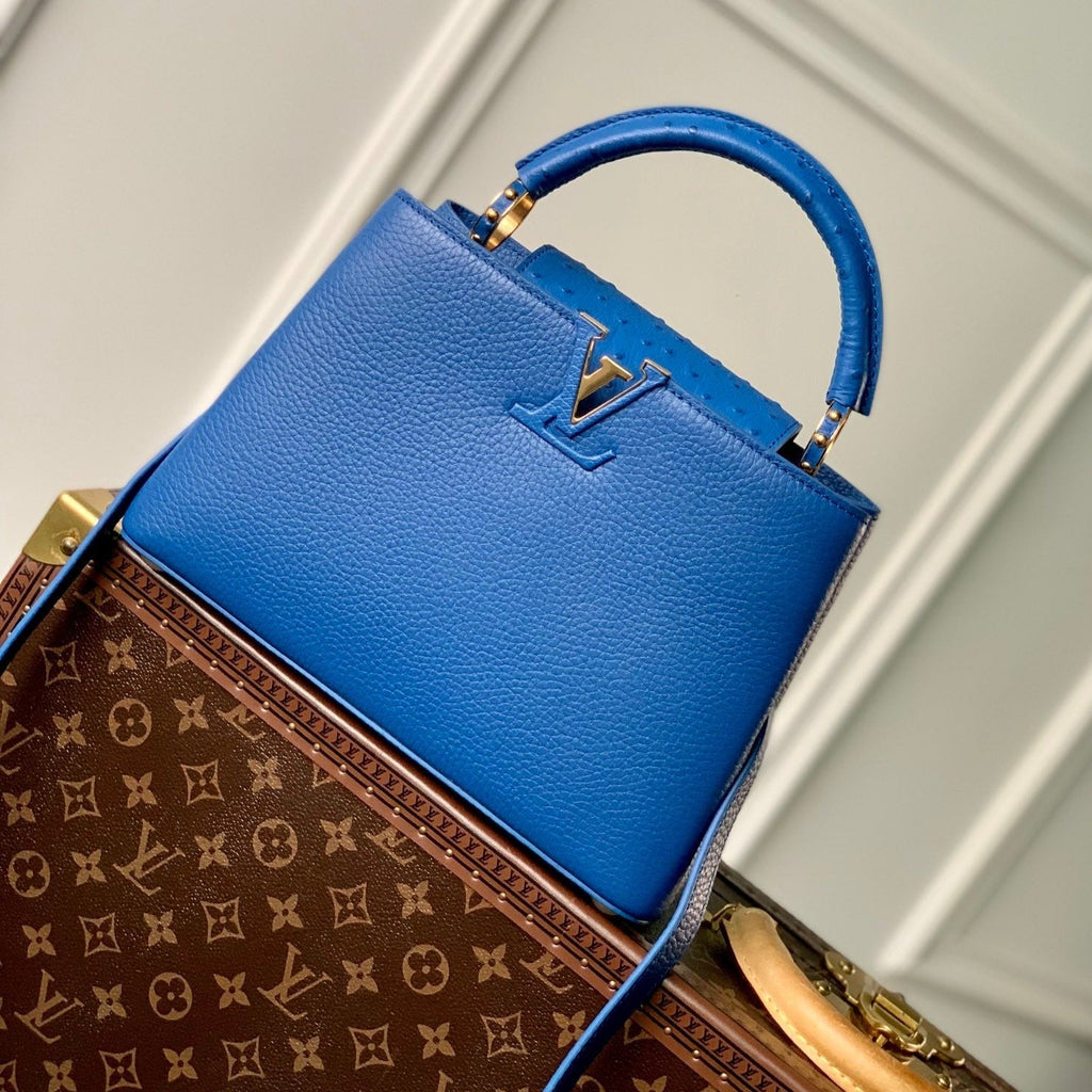 CAPUCINES BB 27 BLEU COBALT TAURILLON NACRE QUINCAILLERIE OR
