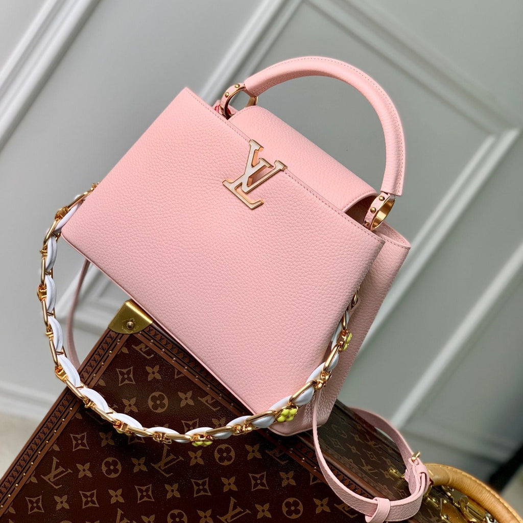 CAPUCINES MM 31,5 CUIR TAURILLON ROSE NACRE QUINCAILLERIE DORÉ