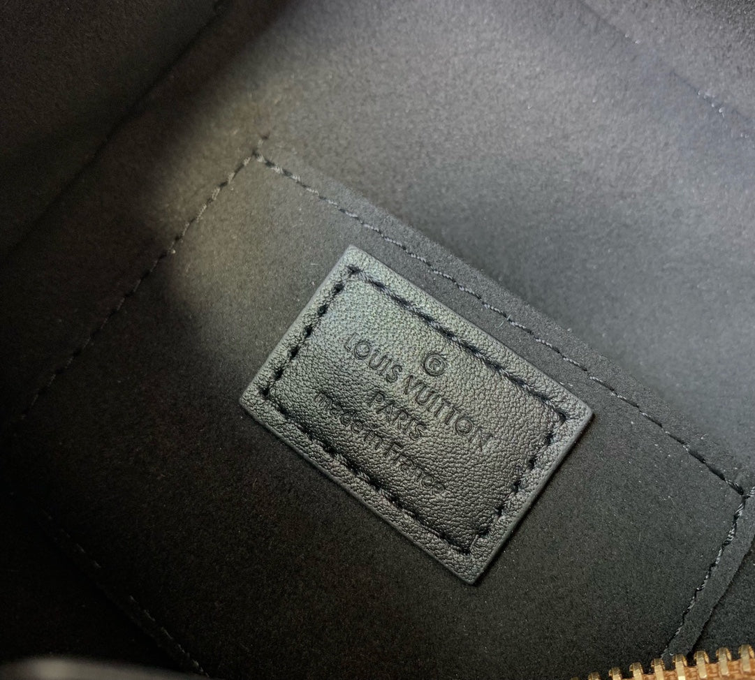 JUSTE AU CAS OÙ 13 CM TOILE MONOGRAMME BEIGE CUIR DE VEAU NOIR