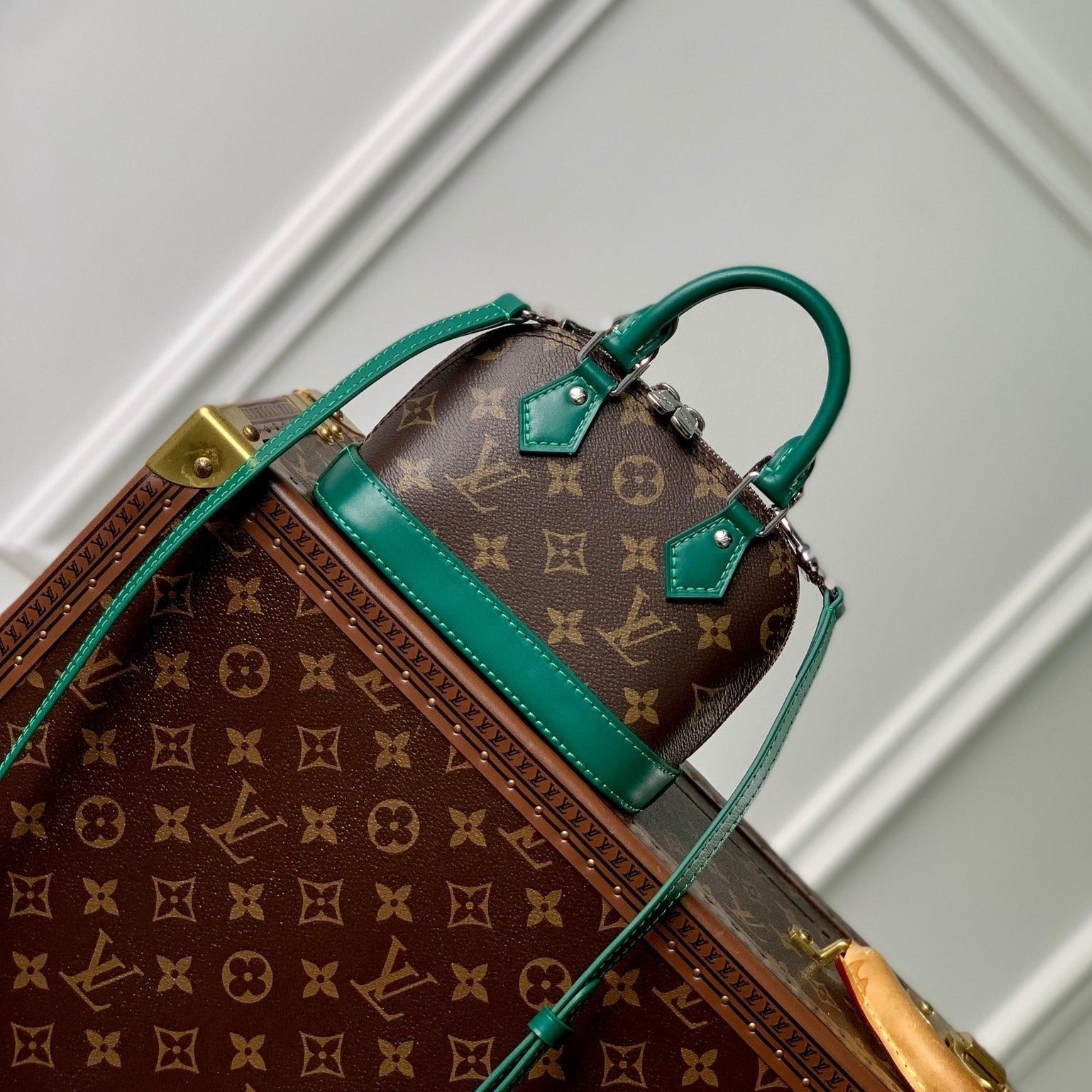 ALMA NANO 18 TOILE MONOGRAMME CUIR DE VEAU VERT FONCÉ 