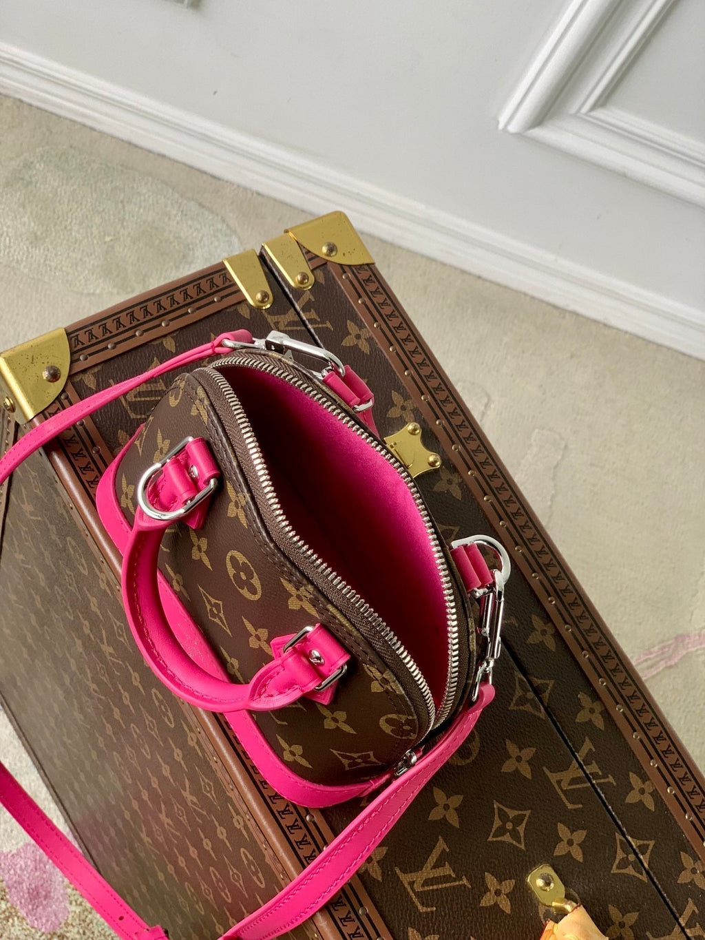 ALMA NANO 18 TOILE MONOGRAMME CUIR DE VEAU ROSE FONCÉ 