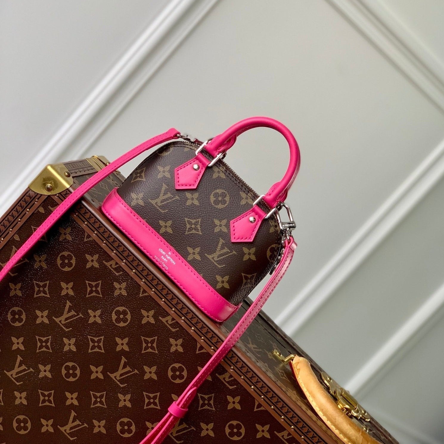 ALMA NANO 18 TOILE MONOGRAMME CUIR DE VEAU ROSE FONCÉ 