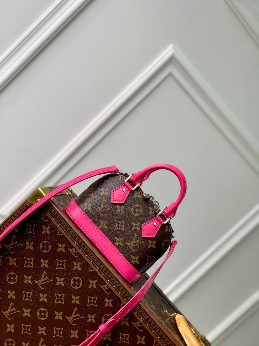 ALMA NANO 18 TOILE MONOGRAMME CUIR DE VEAU ROSE FONCÉ 
