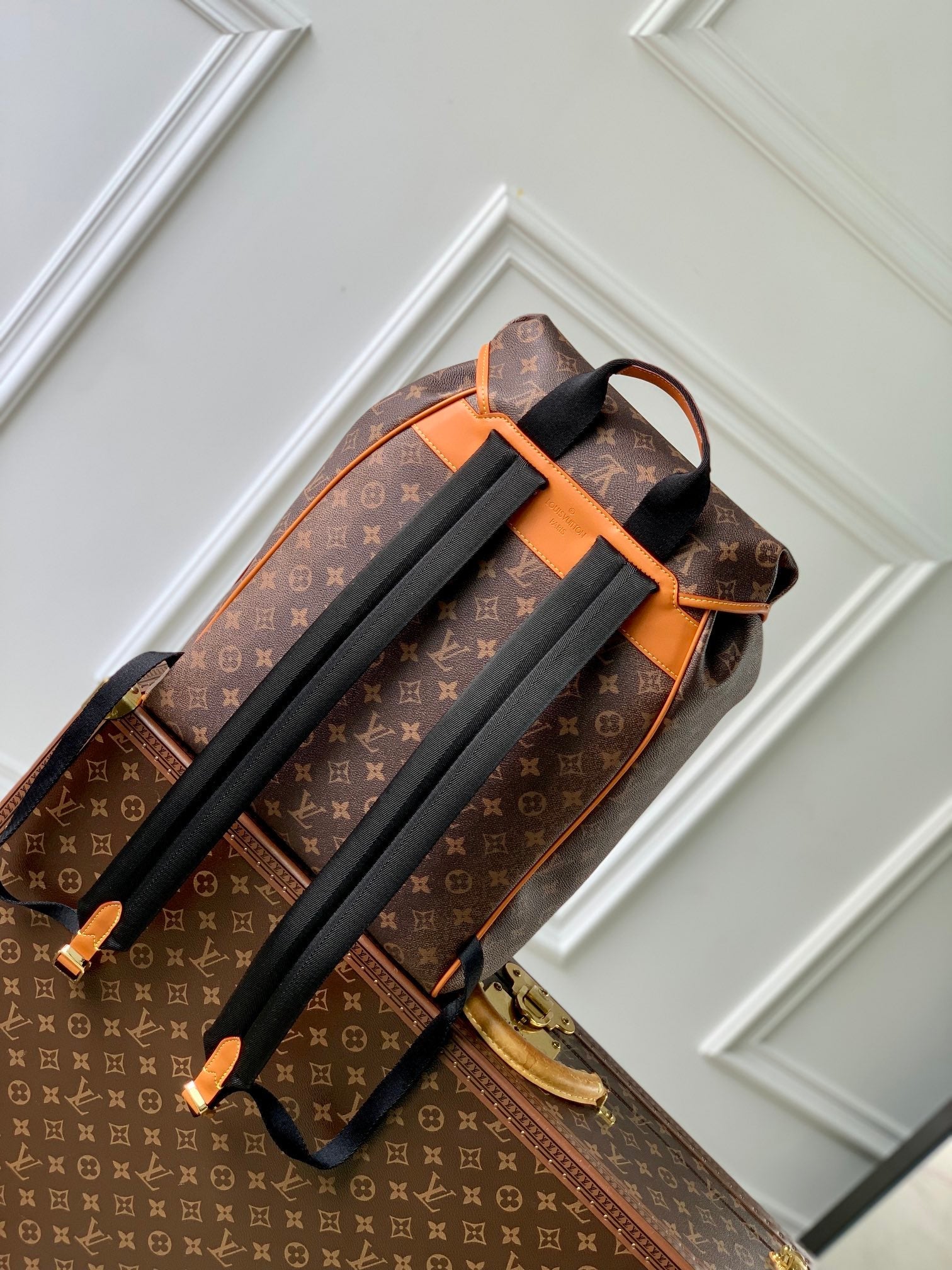 LV MONTSOURIS 32 MONOGRAMME MARRON