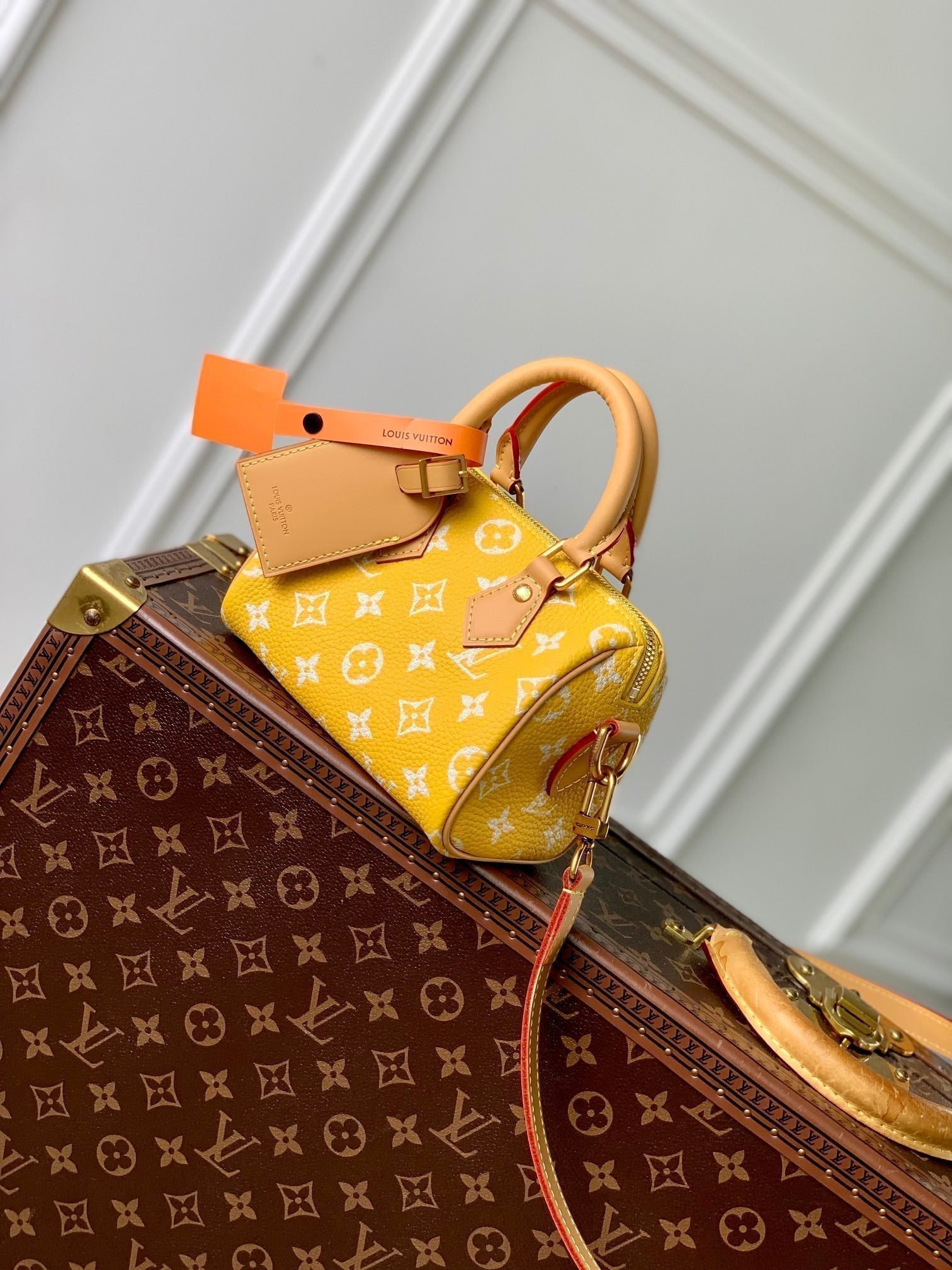 SPEEDY P9 BANDOULIÈRE 18CM CUIR DE VEAU JAUNE